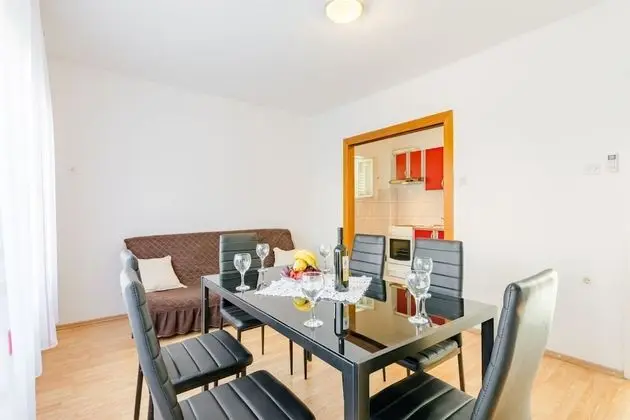 Apart Daire (Three Bedroom Apartment with Balcony)