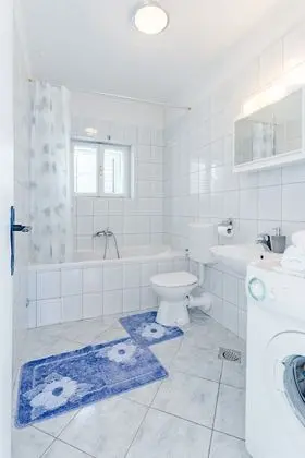 Apart Daire (Three Bedroom Apartment with Balcony)