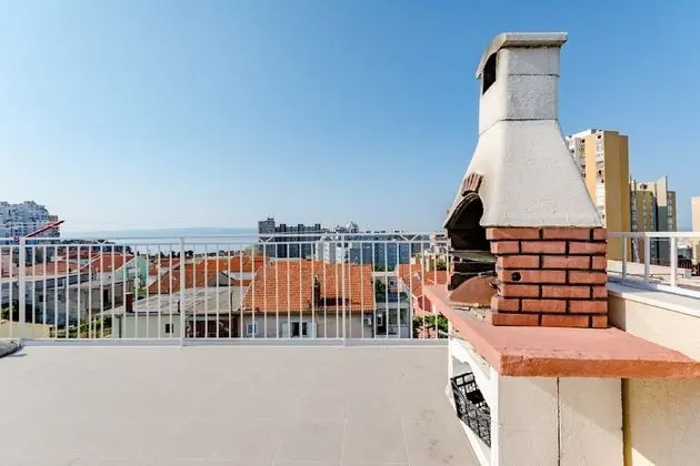 Apart Daire (Three Bedroom Apartment with Balcony)