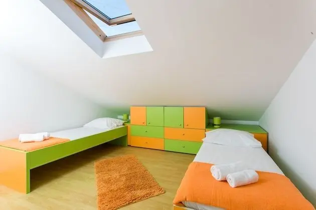 Apart Daire (Two-Bedroom Apartment with Balcony)