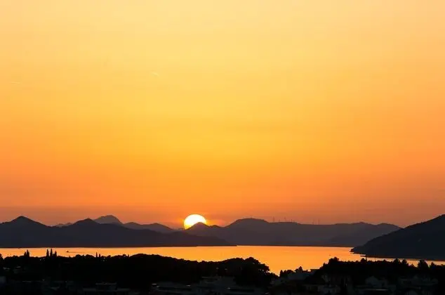 Apart Daire (Two-Bedroom Apartment with Balcony)