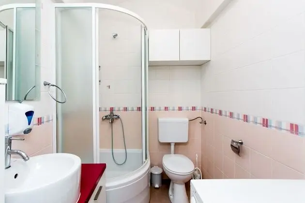 Apart Daire (Two-Bedroom Apartment with Balcony)