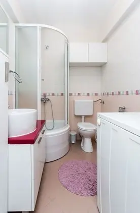 Apart Daire (Two-Bedroom Apartment with Balcony)