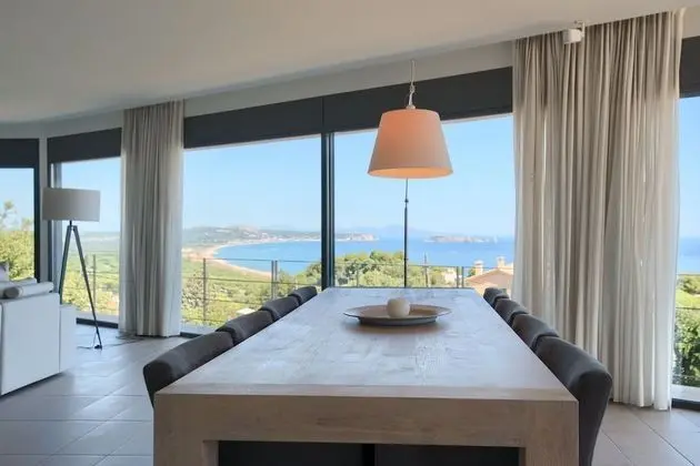 Villa, 5 Yatak Odası, Sigara İçilmez, Kişiye Özel Havuzlu