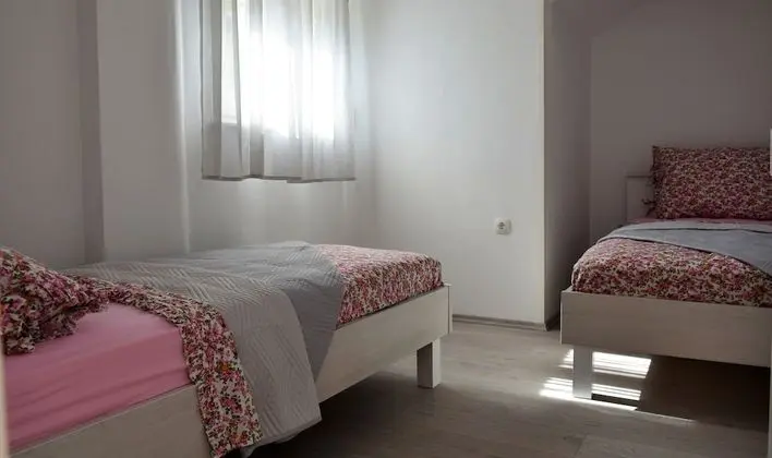 Apart Daire (Two Bedroom Apartment with Sea View)