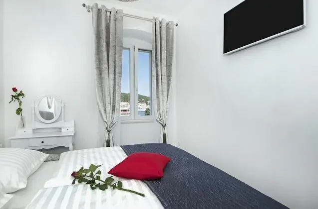 Apart Daire, Deniz Manzaralı