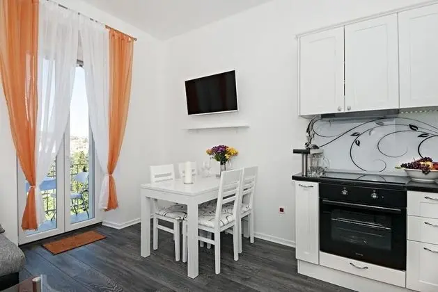 Apart Daire, Deniz Manzaralı