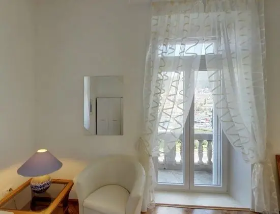 Apart Daire (Two-Bedroom Apartment with Balcony)