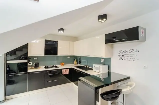 Apart Daire (Four Bedroom Duplex Apartment)