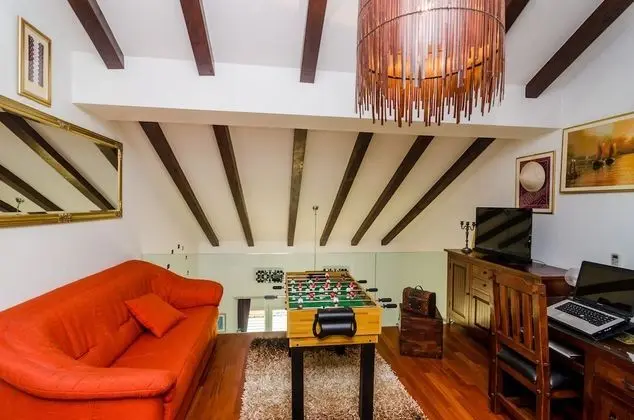 Apart Daire (Four Bedroom Duplex Apartment)