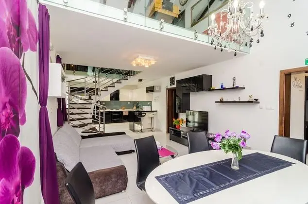 Apart Daire (Four Bedroom Duplex Apartment)