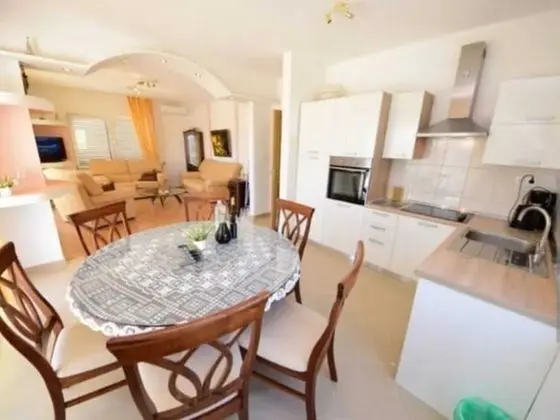 Apart Daire (Three Bedroom Apartment with Terrace )