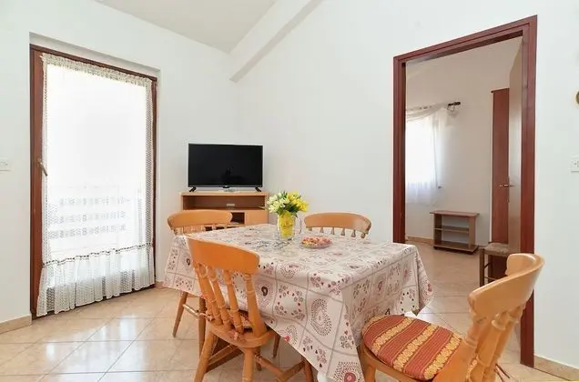Apart Daire, 2 Yatak Odası (1249/11901)