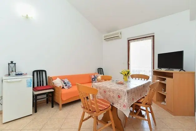 Apart Daire, 2 Yatak Odası (1249/11901)