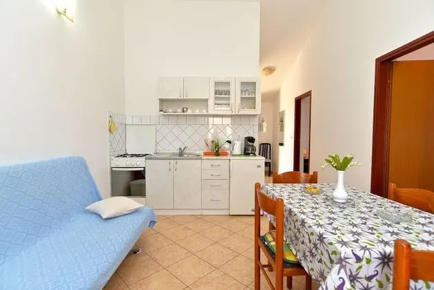 Apart Daire, 2 Yatak Odası (1249/11902)