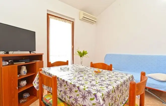 Apart Daire, 2 Yatak Odası (1249/11902)