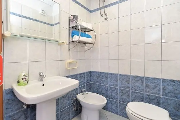 Apart Daire, 2 Yatak Odası (1249/11902)