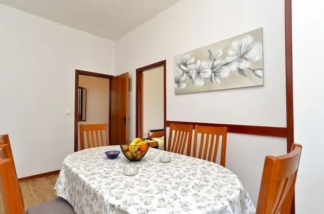Apart Daire, 3 Yatak Odası (1249/11900)