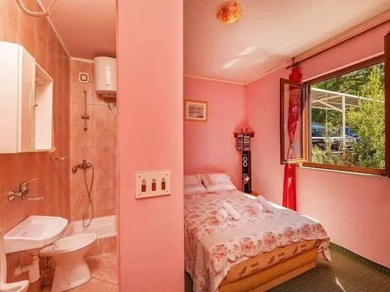 Apart Daire (Two Bedroom Apartment with Swimming P)