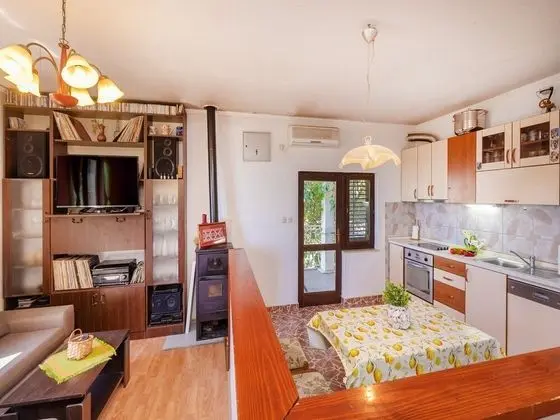 Apart Daire (Two Bedroom Apartment with Swimming P)