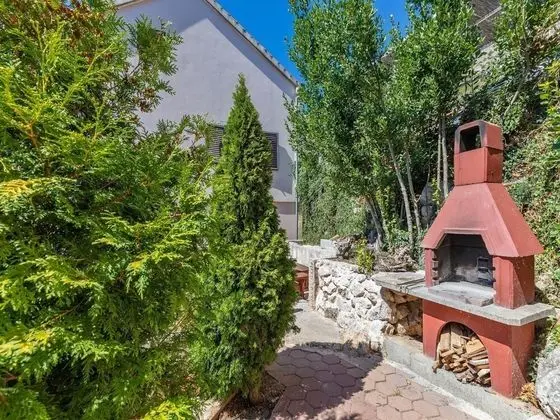 Apart Daire (Two Bedroom Apartment with Swimming P)