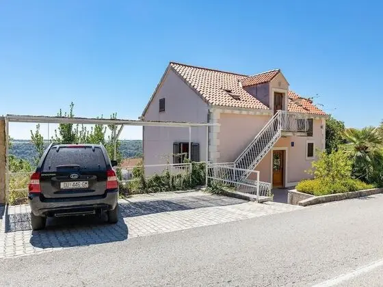 Apart Daire (Two Bedroom Apartment with Swimming P)