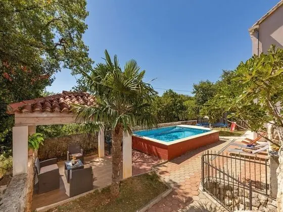 Apart Daire (Two Bedroom Apartment with Swimming P)