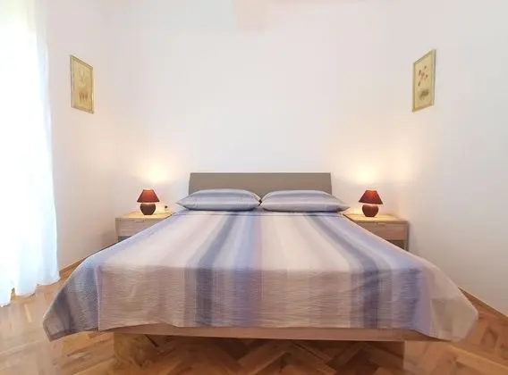 Apart Daire, 2 Yatak Odası (1293/12301)