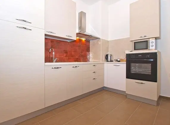 Apart Daire, 2 Yatak Odası (1293/12301)