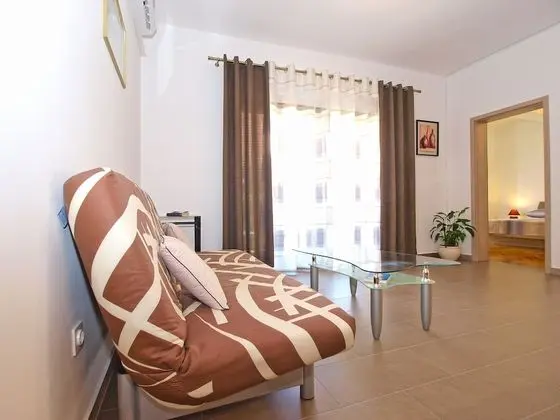 Apart Daire, 2 Yatak Odası (1293/12301)