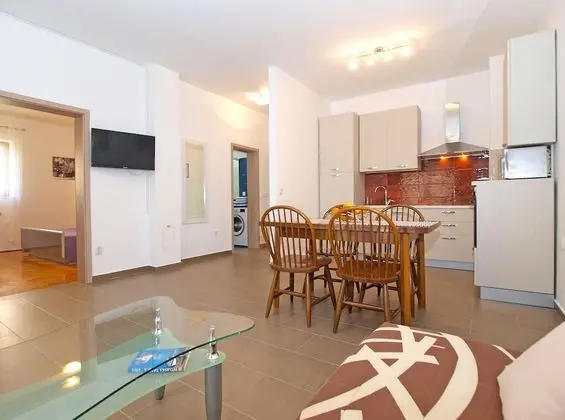 Apart Daire, 2 Yatak Odası (1293/12301)