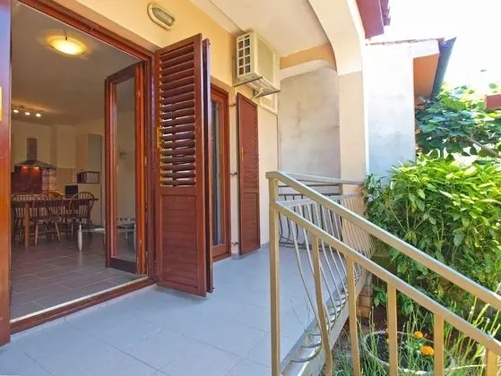 Apart Daire, 2 Yatak Odası (1293/12301)