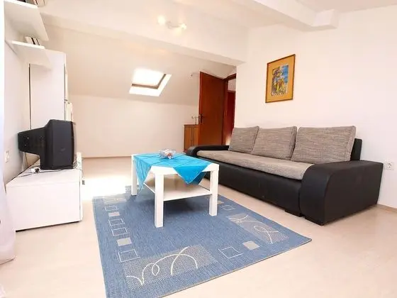 Apart Daire, 1 Yatak Odası (734/1718)