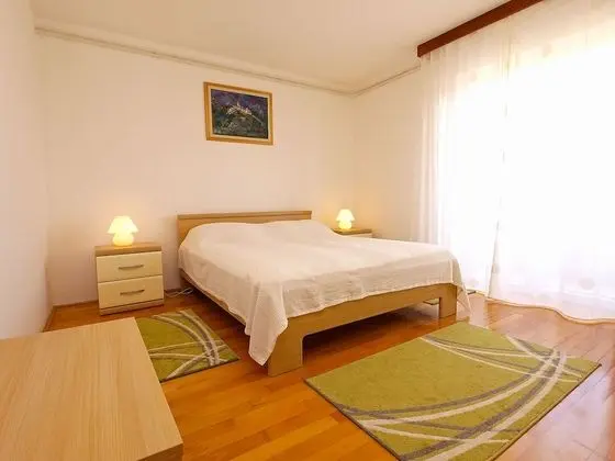 Apart Daire, 3 Yatak Odası (734/1720)