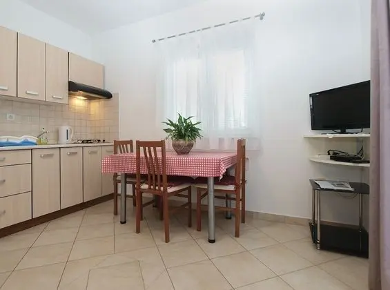 Apart Daire, 1 Yatak Odası (1282/12252)