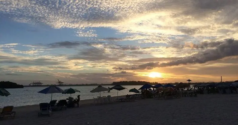 Oda, 1 Yatak Odası, Sigara İçilebilir, Mikrodalga