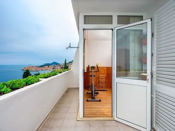 Apart Daire (One Bedroom Apartment with Balcony)