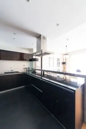 Business Dört Kişilik Oda