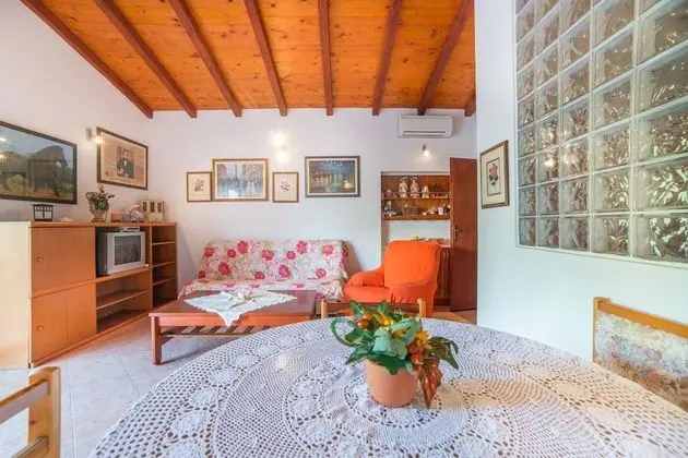 Apart Daire, 1 Çift Kişilik Yatak ve Çekyat