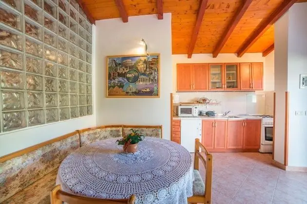 Apart Daire, 1 Çift Kişilik Yatak ve Çekyat