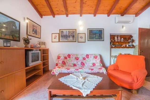 Apart Daire, 1 Çift Kişilik Yatak ve Çekyat