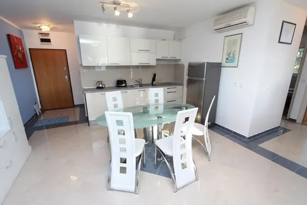 Apart Daire, 2 Yatak Odası, Sigara İçilmez, Balkon