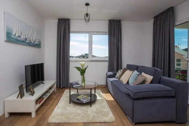 Apart Daire (One Bedroom Apartment with Balcony)