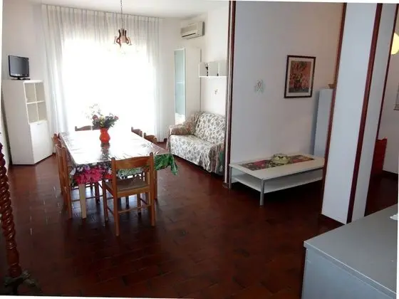 Apart Daire, 2 Yatak Odası, Balkon