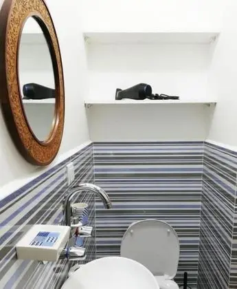 Economy Tek Büyük Yataklı Oda