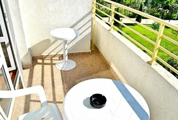 Stüdyo, Balkon