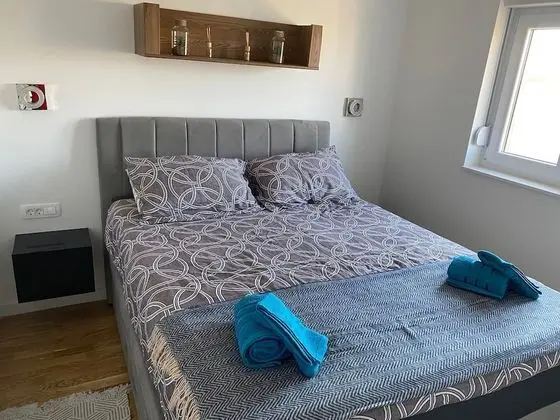 Apart Daire (One Bedroom Apartment with Balcony)