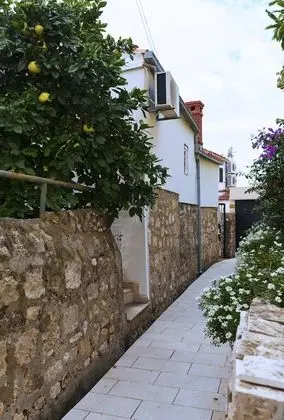 Apart Daire (One-Bedroom Apartment)