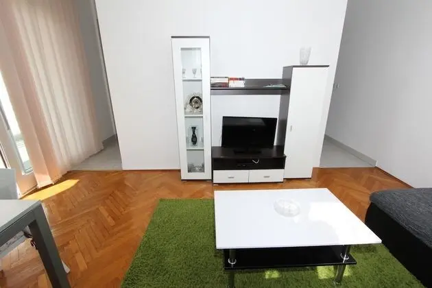 Apart Daire, 1 Çift Kişilik Yatak ve Çekyat, Balkon