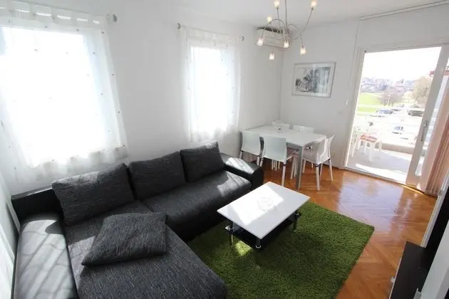 Apart Daire, 1 Çift Kişilik Yatak ve Çekyat, Balkon